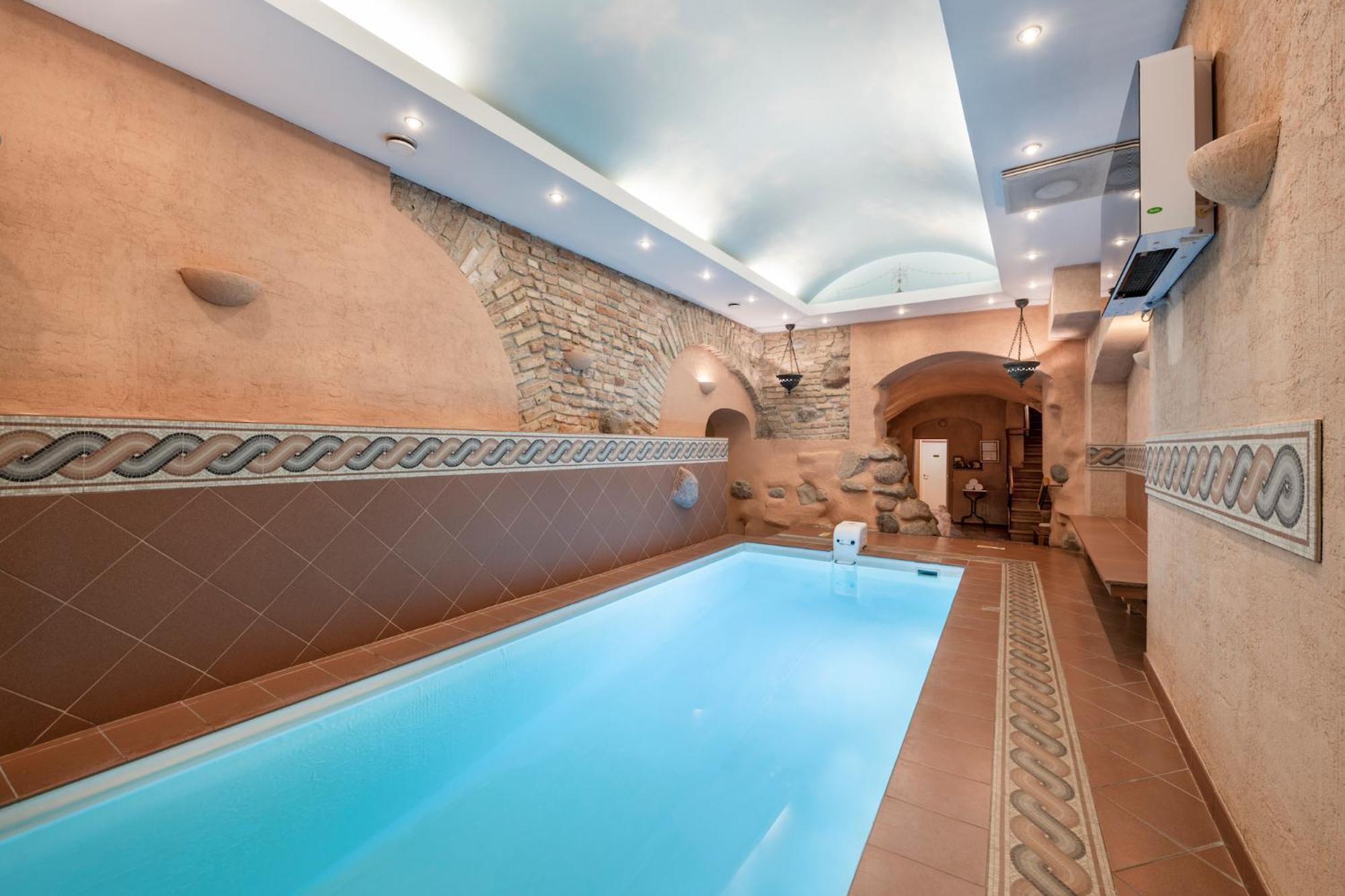 וילנה Stikliai Hotel - Relais & Chateaux מראה חיצוני תמונה The swimming pool