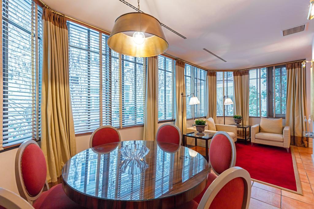 וילנה Stikliai Hotel - Relais & Chateaux מראה חיצוני תמונה A suite at the Mandarin Oriental, Munich